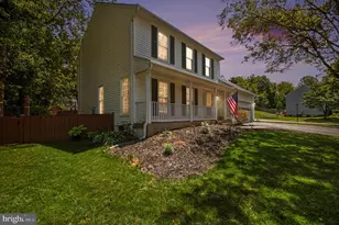 8019 Oak Bridge Ln, Fairfax Station, VA 22039 - Photo 38