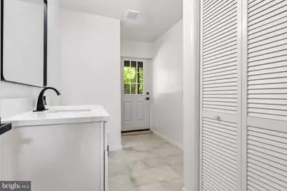 203 Audreys Court SE, Vienna, VA 22180 - Photo 26