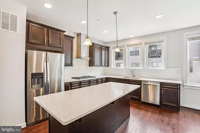 13340 Sherwood Park Lane, Herndon, VA 20171 - Photo 4