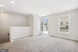 13340 Sherwood Park Ln, Herndon, VA 20171 - Photo 24