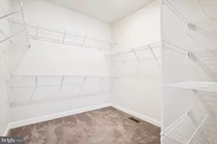 13340 Sherwood Park Ln, Herndon, VA 20171 - Photo 20