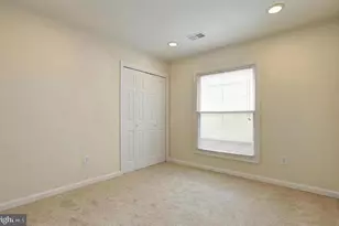 14704 Wycombe St, Centreville, VA 20120 - Photo 12
