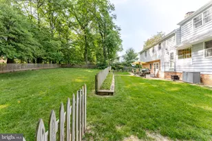 8130 Saxony Dr, Annandale, VA 22003 - Photo 16