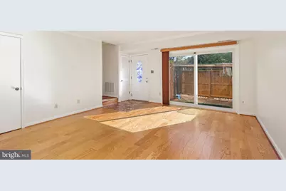 609 Jefferson Street #18, Herndon, VA 20170 - Photo 8