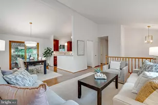 10000 Eastlake Dr, Fairfax, VA 22032 - Photo 8