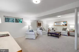10000 Eastlake Dr, Fairfax, VA 22032 - Photo 32