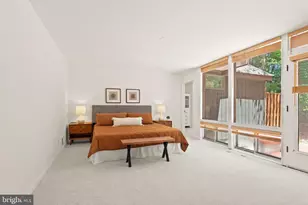 11609 Sourwood Ln, Reston, VA 20191 - Photo 30