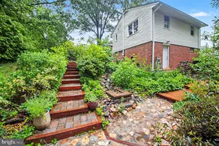 7411 Ellwood Pl, Springfield, VA 22150 - Photo 4