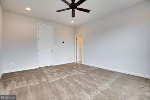 4488 Lateleaf Trl, Fairfax, VA 22030 - Photo 20