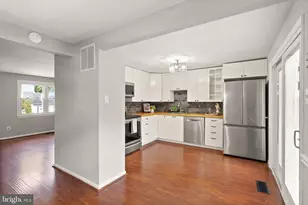 3150 Ellenwood Dr, Fairfax, VA 22031 - Photo 4