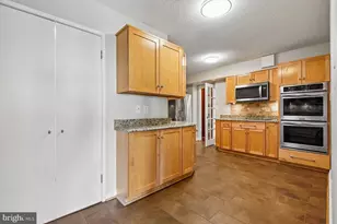 5901 Mt Eagle Dr, Alexandria, VA 22303 - Photo 26