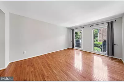 5421 Cheshire Meadows Way, Fairfax, VA 22032 - Photo 4