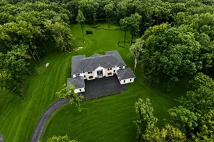 5947 Doyle Rd, Clifton, VA 20124 - Photo 2