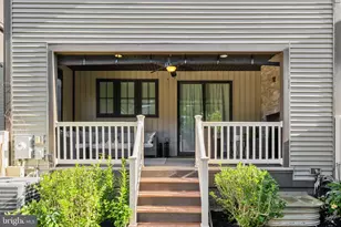 9253 Wood Violet Ct, Fairfax, VA 22031 - Photo 10