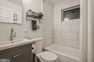 7011 Kenfig Pl, Falls Church, VA 22042 - Photo 16