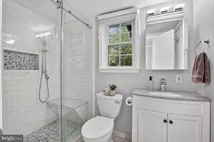 5024 Portsmouth Rd, Fairfax, VA 22032 - Photo 24