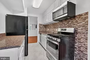 3330 Woodburn Village Dr, Annandale, VA 22003 - Photo 14