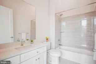 1761 Old Meadow Rd, McLean, VA 22102 - Photo 18