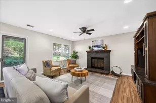9013 Fort Craig Dr, Burke, VA 22015 - Photo 18
