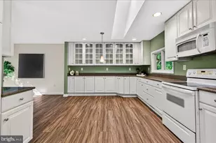 9013 Fort Craig Dr, Burke, VA 22015 - Photo 14