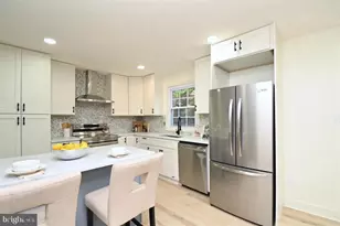 4702 Forestdale Dr, Fairfax, VA 22032 - Photo 8