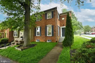 4702 Forestdale Dr, Fairfax, VA 22032 - Photo 2