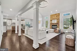 3961 Woodberry Meadow Dr, Fairfax, VA 22033 - Photo 2