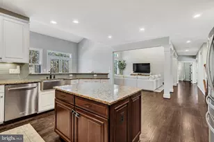3961 Woodberry Meadow Dr, Fairfax, VA 22033 - Photo 32