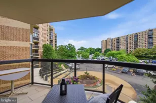 8380 Greensboro Dr, McLean, VA 22102 - Photo 22
