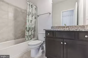 4484 Lateleaf Trl, Fairfax, VA 22030 - Photo 30