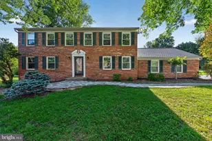 1108 Riva Ridge Dr, Great Falls, VA 22066 - Photo 2