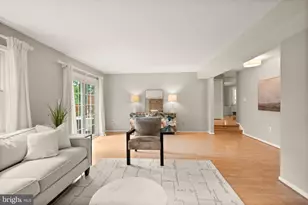 8906 Tailcoat Ct, Springfield, VA 22153 - Photo 34
