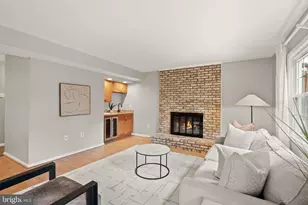 8906 Tailcoat Ct, Springfield, VA 22153 - Photo 30