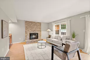 8906 Tailcoat Ct, Springfield, VA 22153 - Photo 28