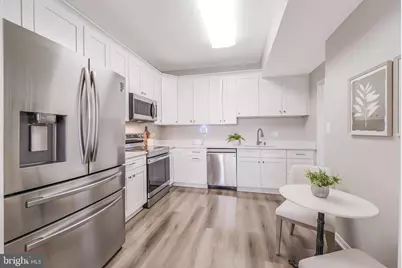 11564 Rolling Green Court #12/301B, Reston, VA 20191 - Photo 2