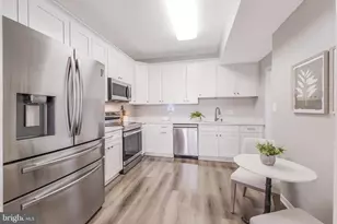 11564 Rolling Green Ct, Reston, VA 20191 - Photo 2