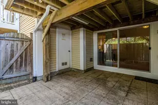 3375 Lakeside View Dr, Falls Church, VA 22041 - Photo 28