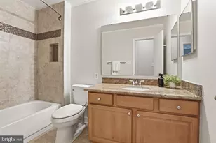 219 Apple Blossom Ct, Vienna, VA 22181 - Photo 38