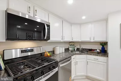 1540 Northgate Square #21B, Reston, VA 20190 - Photo 4