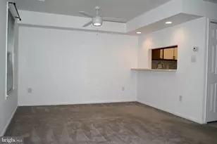 14380 Gringsby Ct, Centreville, VA 20120 - Photo 2
