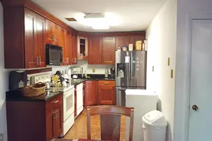10699 Spring Oak Ct, Burke, VA 22015 - Photo 6
