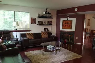 10699 Spring Oak Ct, Burke, VA 22015 - Photo 2
