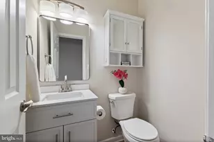 14841 Maidstone Ct, Centreville, VA 20120 - Photo 18