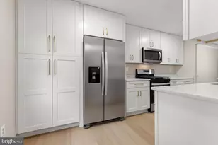 14841 Maidstone Ct, Centreville, VA 20120 - Photo 6