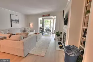 2220 Springwood Dr, Reston, VA 20191 - Photo 52