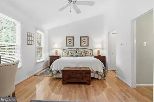7257 McLean Commons Ln, McLean, VA 22101 - Photo 26