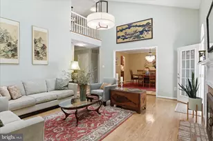 7257 McLean Commons Ln, McLean, VA 22101 - Photo 8