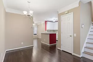 12753 Fair Crest Ct, Fairfax, VA 22033 - Photo 10