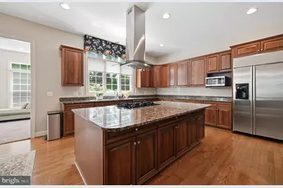 11693 Caris Glenne Drive, Herndon, VA 20170 - Photo 18