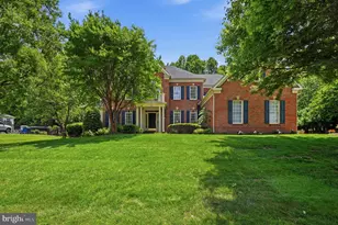 11693 Caris Glenne Dr, Herndon, VA 20170 - Photo 2